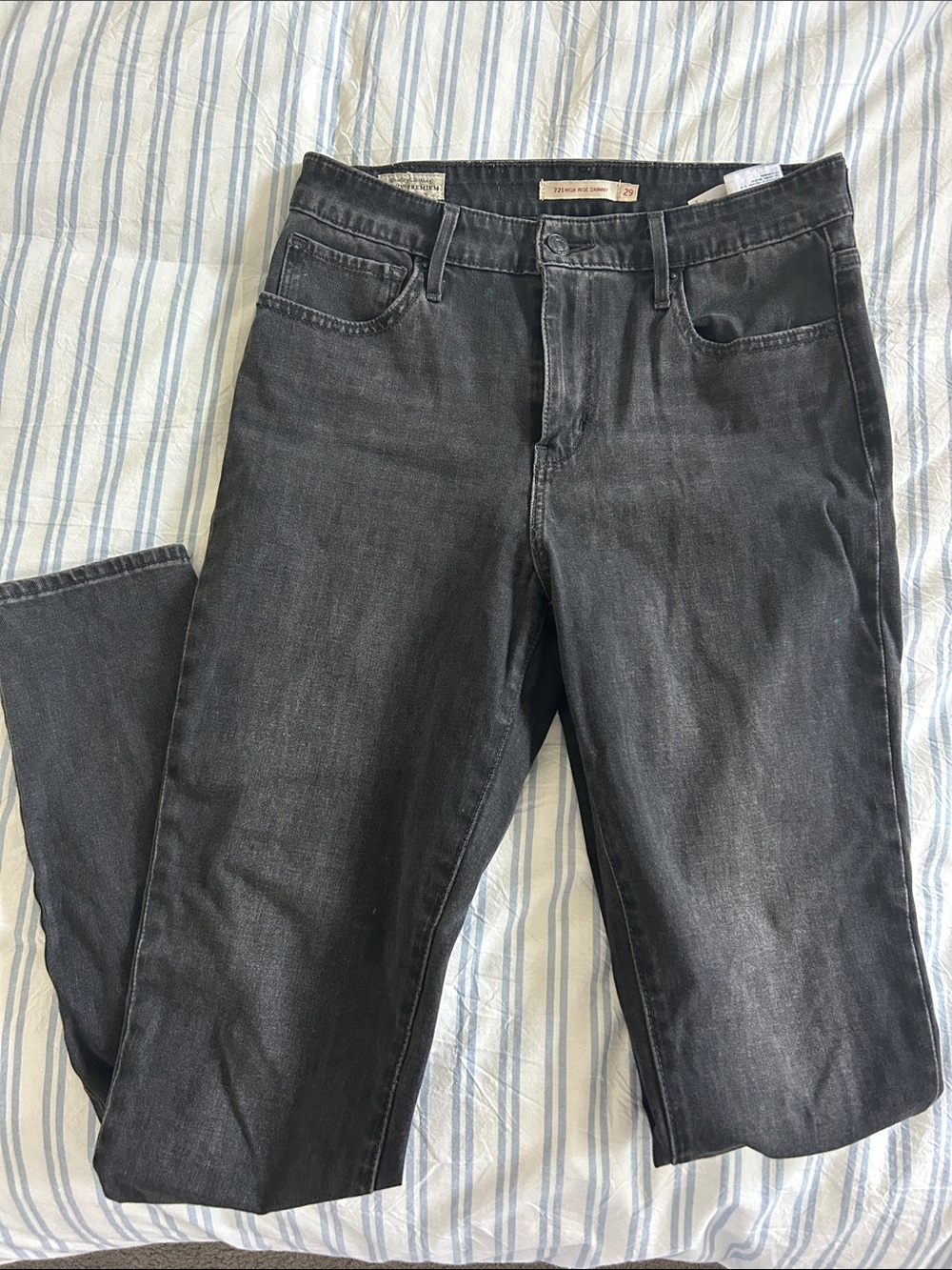 Levis Womens 721 High Rise Skinny Jeans